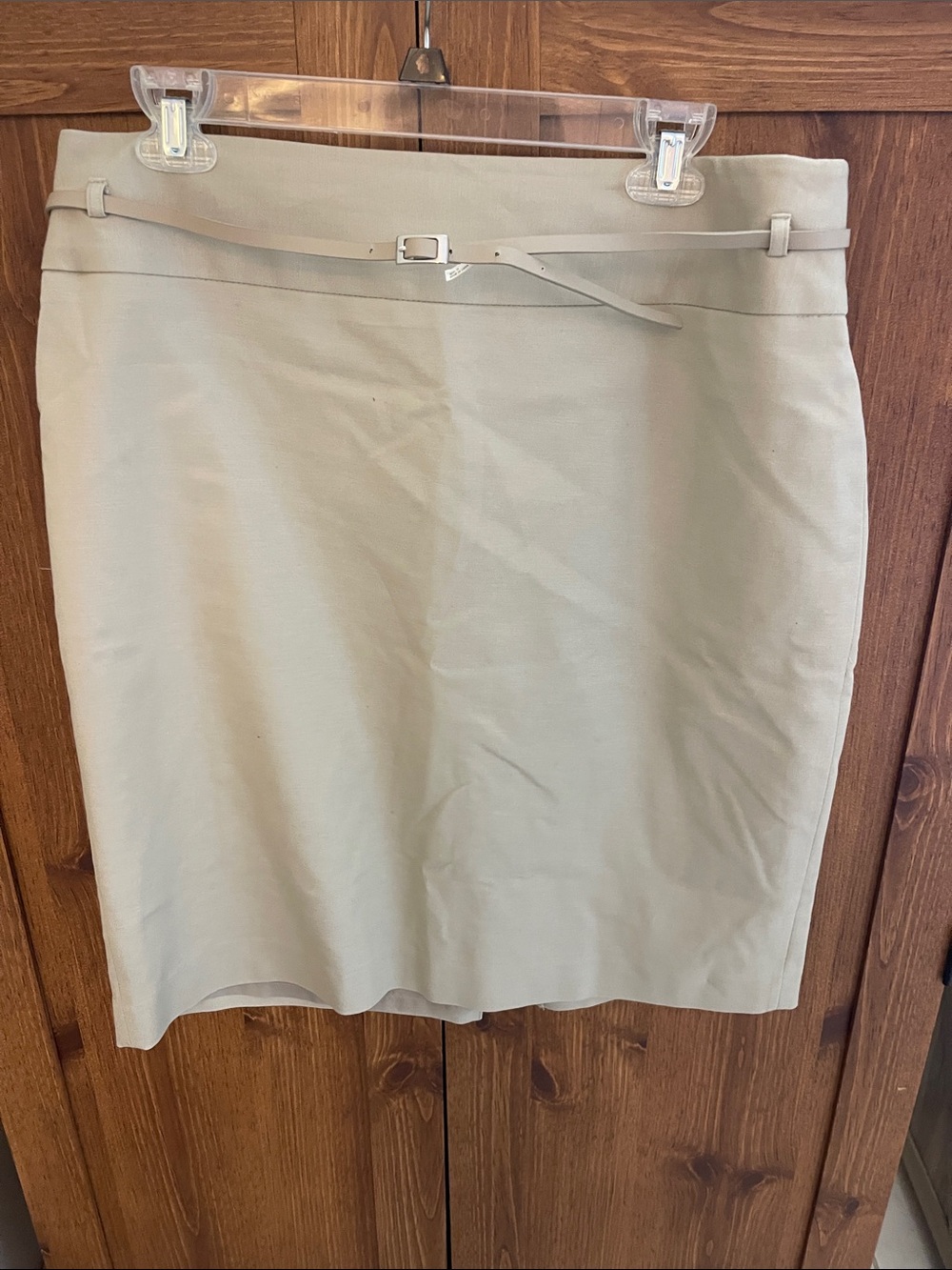 Liz Claiborne Beige Pencil Skirt with Slim Belt
